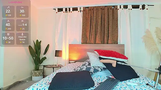 valery yepes online show from March 2, 6:03 am