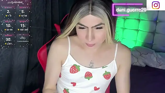 saskya online show from April 22, 3:02 am