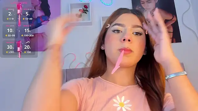 Snapshot of Ashley_piinkk_ chatting on September 22, 3:06 pm Ashley piinkk  online show from September 22, 3:06 pm