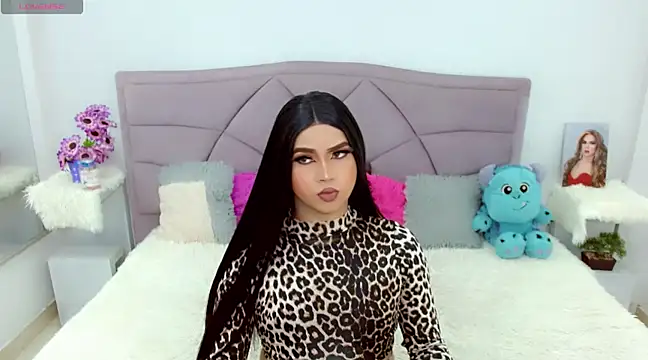 michell madisonn online show from March 4, 4:09 pm