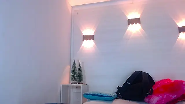 Molly Spears online show from January 4, 11:43 am