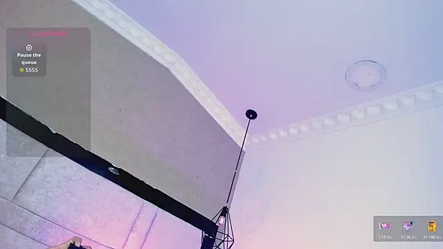 kimCosseyy online show from March 22, 8:30 am