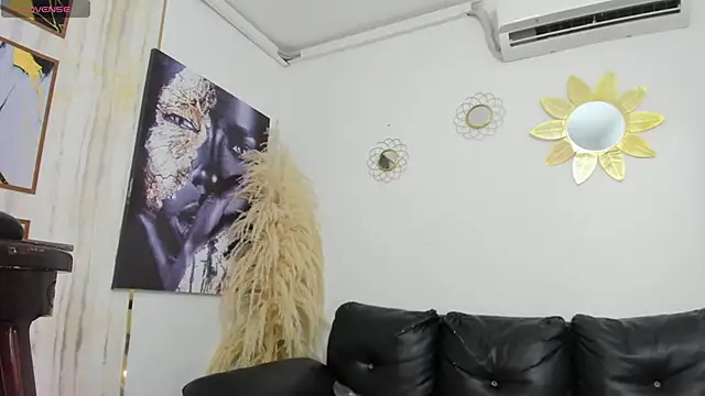 estephany doll online show from November 22, 10:01 pm