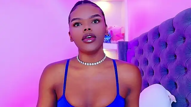 CamiEstrada online show from November 20, 12:16 pm