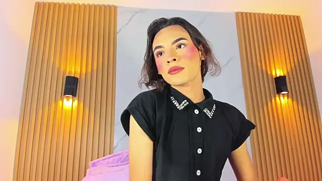 Snapshot of miss_Ari chatting on December 2, 7:22 pm miss Ari online show from December 2, 7:22 pm