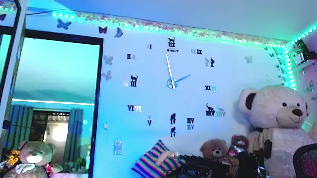 goddess BigassCock online show from April 20, 3:30 am