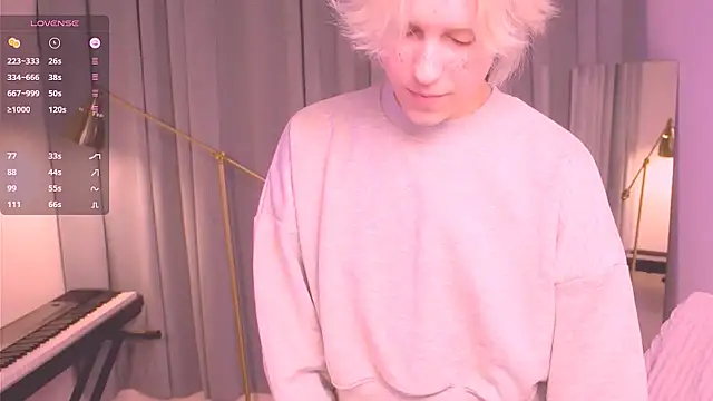 Snapshot of edward_holy chatting on December 4, 7:11 am edward holy online show from December 4, 7:11 am