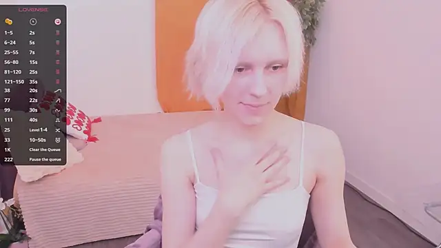 Snapshot of edward_holy chatting on March 13, 2:23 pm edward holy online show from March 13, 2:23 pm