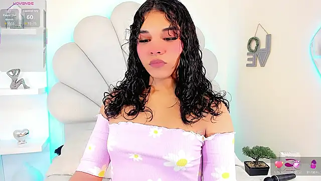 ValentinaMarinn online show from October 16, 8:52 pm