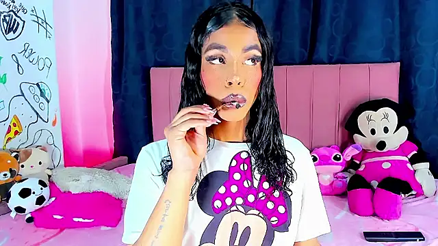 bloom444 online show from January 11, 2:29 am