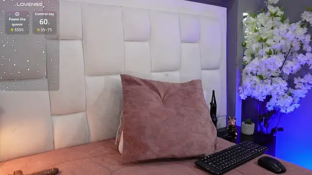 CuteAri online show from October 18, 9:07 pm