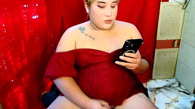 UrAmazingCassy online show from December 4, 2:16 am