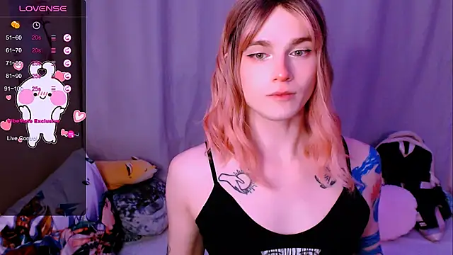 Alice Hells online show from March 25, 5:28 pm