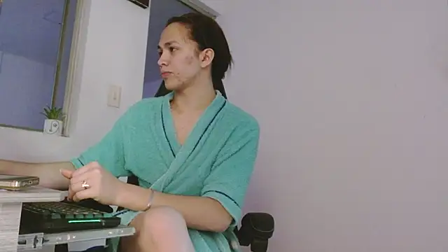 giuliana andrade online show from April 4, 7:34 pm