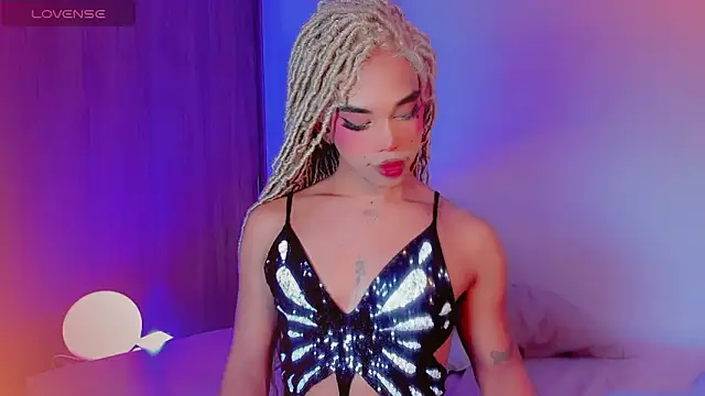 DanniLee  online show from March 28, 7:05 pm