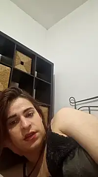 Snapshot of perla97 chatting on December 14, 3:47 pm perla97 online show from December 14, 3:47 pm
