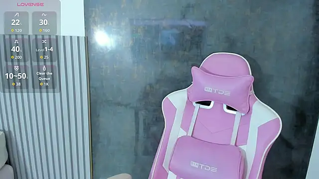 lana boomer online show from March 17, 8:55 pm