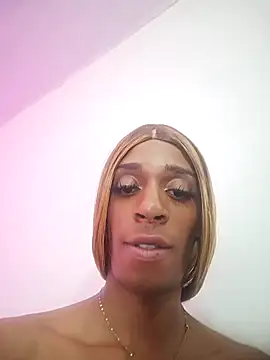 lucianadolll online show from April 6, 5:08 am