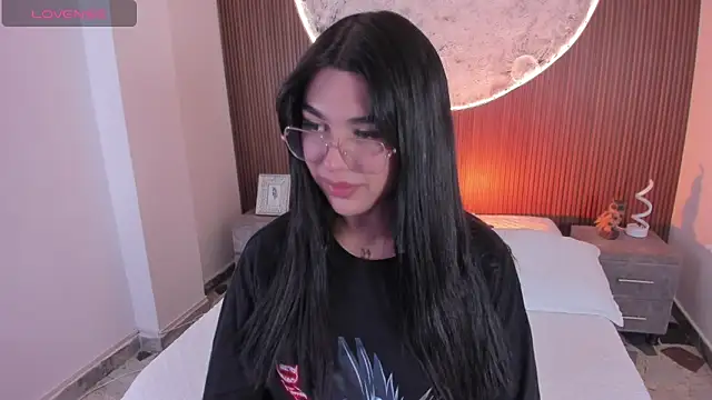 RoseCassie online show from January 11, 1:51 pm