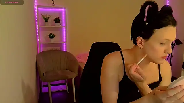 DianaRadrigo online show from January 22, 12:17 pm