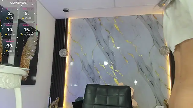 raven li online show from October 3, 9:26 pm