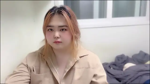 Snapshot of whhbbny chatting on October 29, 1:42 pm whhbbny online show from October 29, 1:42 pm