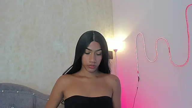 AntoniSantoss online show from November 6, 8:20 pm