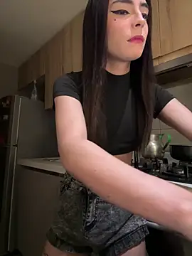 Snapshot of candycami19 chatting on February 23, 11:36 pm candycami19 online show from February 23, 11:36 pm