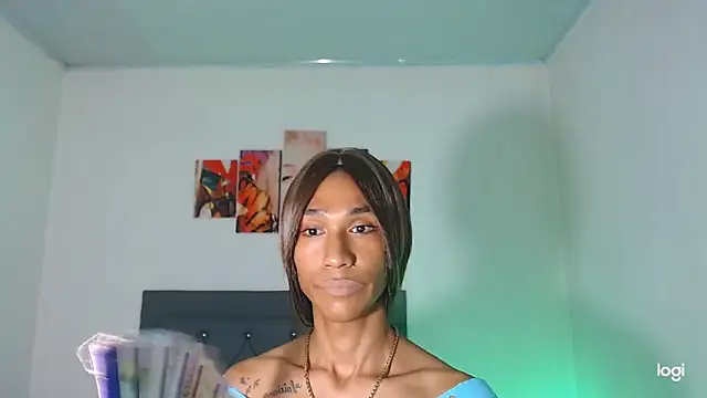 red veltet online show from April 9, 3:40 pm