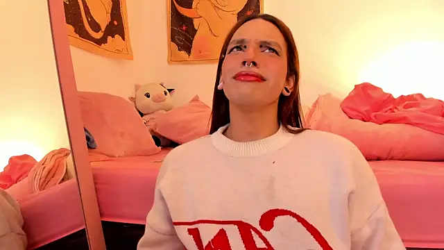 Loona s online show from October 6, 6:52 pm