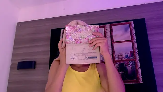 SashaNova online show from November 21, 4:57 am