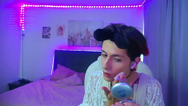 goth minerva online show from April 18, 1:46 pm