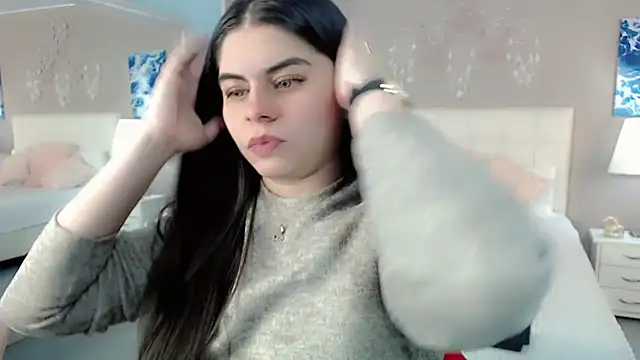 maddissonivanova online show from November 13, 2:43 am