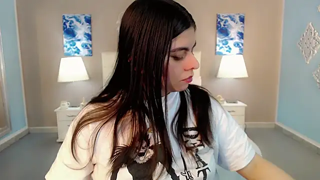 maddissonivanova online show from November 28, 6:42 pm