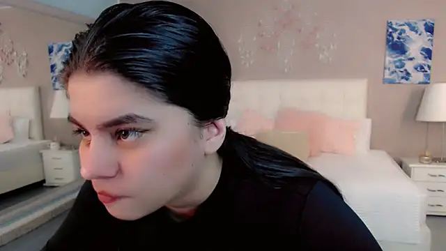 maddissonivanova online show from March 3, 7:10 pm