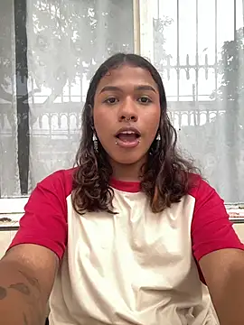 cam11 07 online show from March 1, 10:26 pm