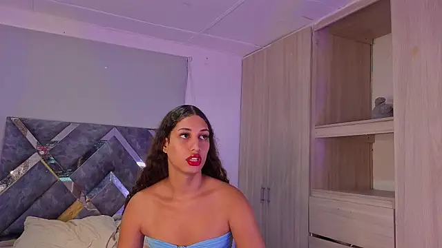 candice777 online show from April 15, 4:12 pm