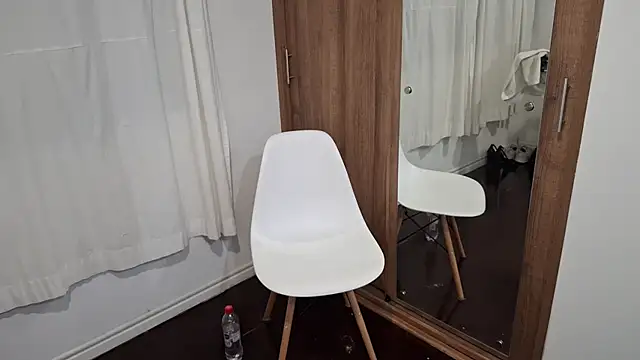 kayleesims  online show from April 9, 11:33 pm