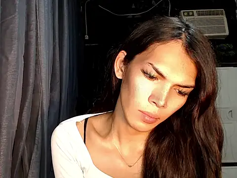 ladyhotcuming online show from July 22, 9:02 am