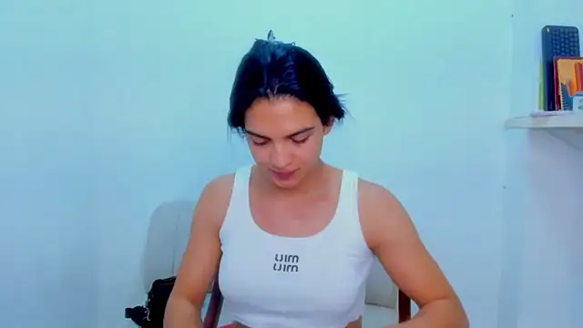 ISA BELLA VZL online show from April 5, 6:50 pm