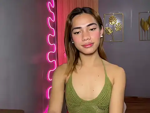 Lovelynikki03 online show from March 27, 7:04 pm