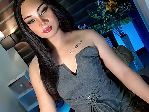 Snapshot of Bella_subhunterx chatting on September 28, 5:06 am Bella subhunterx online show from September 28, 5:06 am
