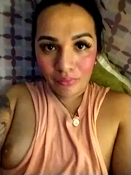 enoria1992 online show from October 22, 5:42 am