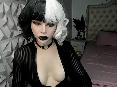 janecomander online show from June 4, 4:48 am