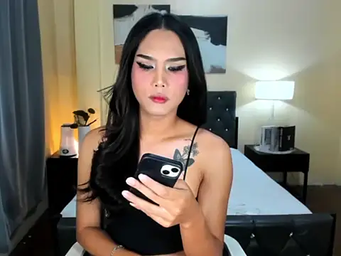 CallaWang online show from June 5, 9:32 pm