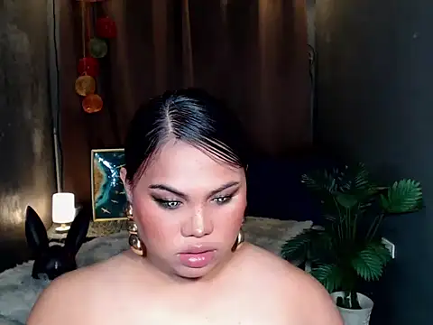 KitSmithCumerr online show from November 10, 5:36 pm