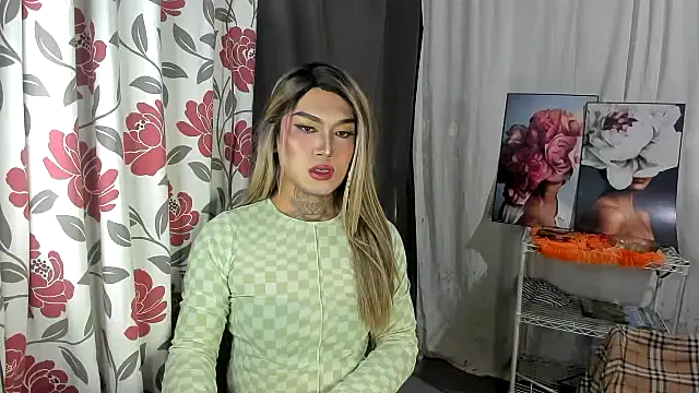 kimmy slut online show from October 6, 10:43 pm