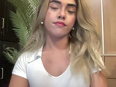 calimonroe online show from April 16, 1:33 pm