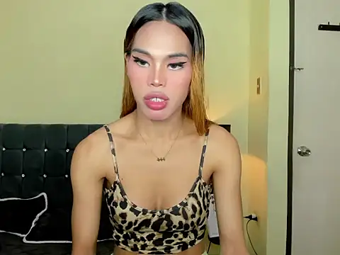 Shanexxgoddess online show from May 21, 6:26 pm