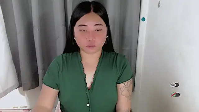 Snapshot of Yhana_Slut chatting on September 28, 3:11 pm Yhana Slut online show from September 28, 3:11 pm